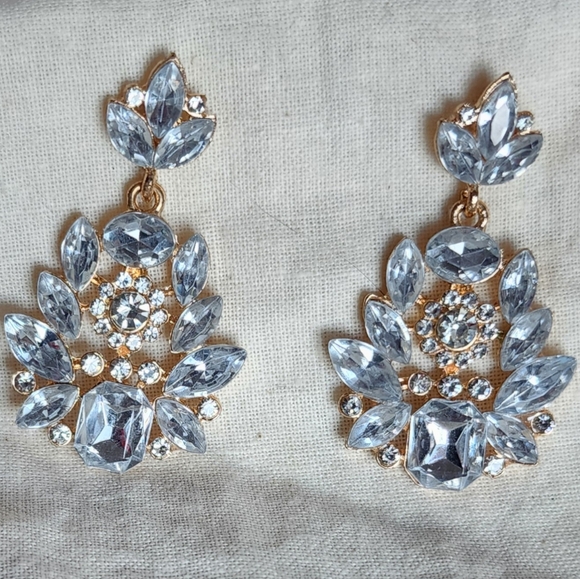 Jewelry - Elegant Gold and Silver Crystal Earrings
